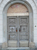 Haustür von außen, momentan nicht benutzbar