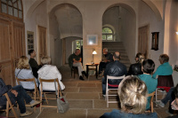 Buchvorstellung "A srjedźa Kaponica ‒ Mittendrin der Hahneberg"